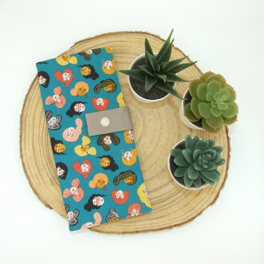 Pochette passeports, billets d'avion, train -visages-