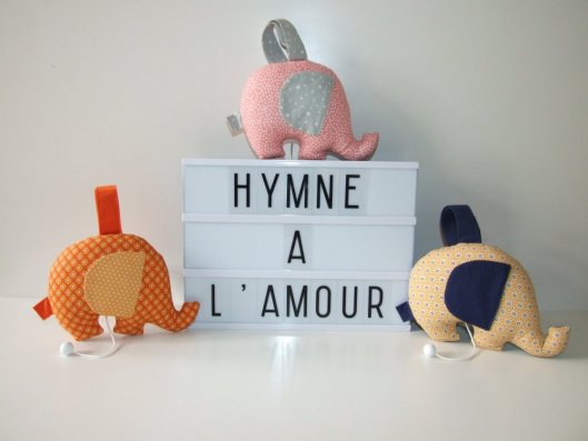 Mélodie L'HYMNE A L'AMOUR