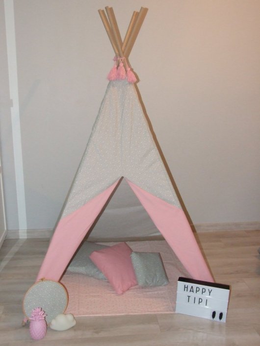 Tipi en tissu pour enfant personnalisable selon vos souhaits