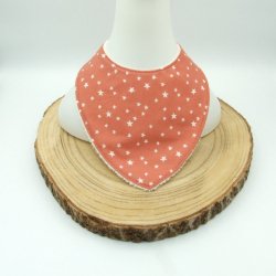 Bavoir bandana étoiles -corail-